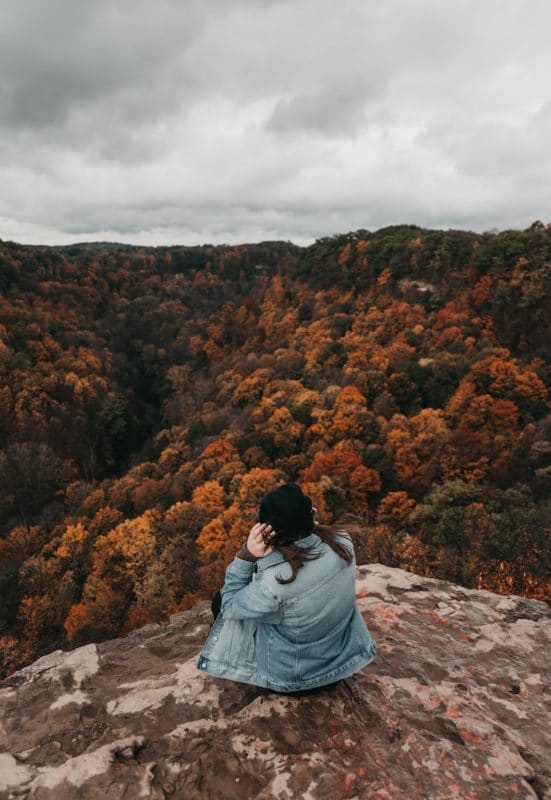 Dundas Peak in the Tew Falls Conservation Area is one of the best waterfall hikes near Toronto