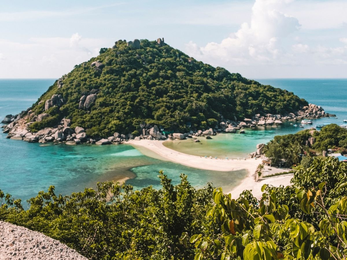 the lush Nang Yuan Island and its white sand beach in Koh Tao, Thailand