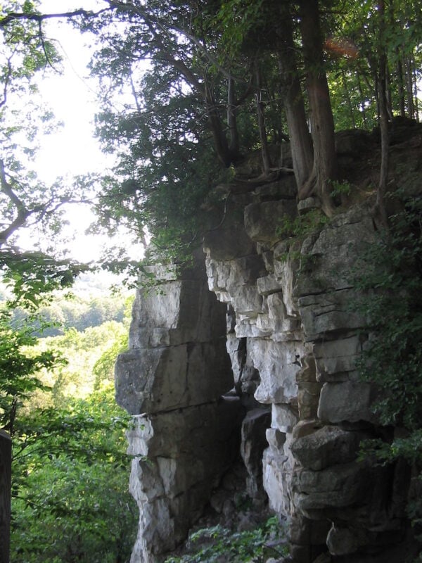 cliffs of Rattlesnake Point near Toronto