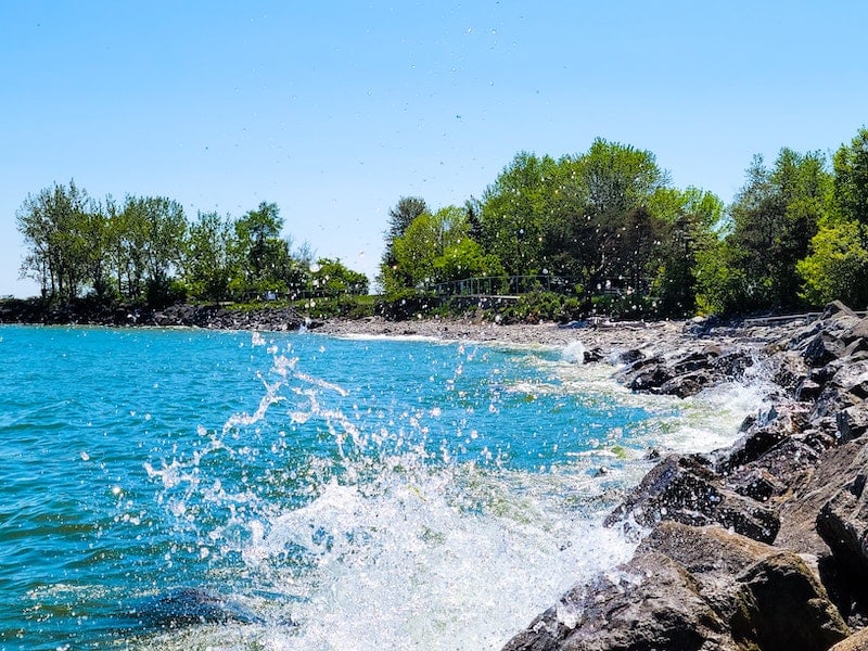 Beaches below Glen Stewart Ravine, one of the best hikes in Ontario, Canada
