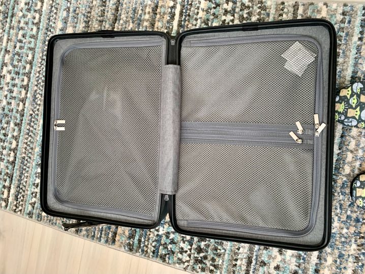 Level 8 Luggage review 