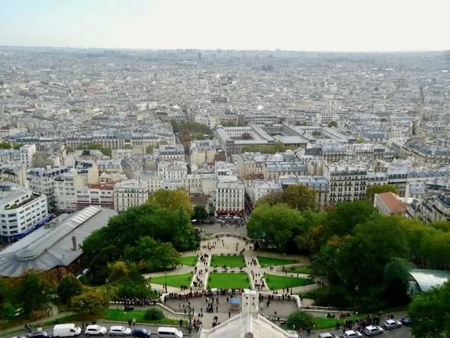 Traveling To Paris Solo